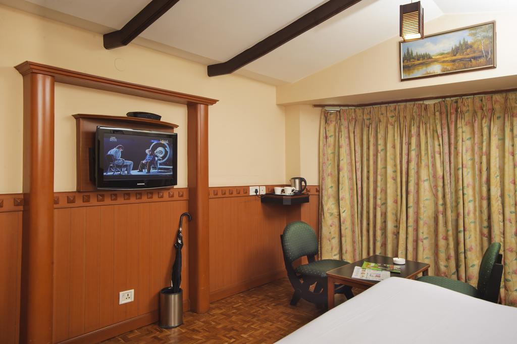 Hilltop Towers Kodaikanal Bilik gambar